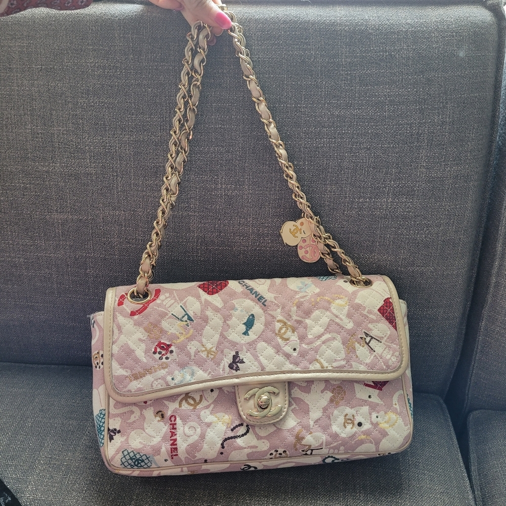 The cutest pink Chanel - Picture 2 of 11